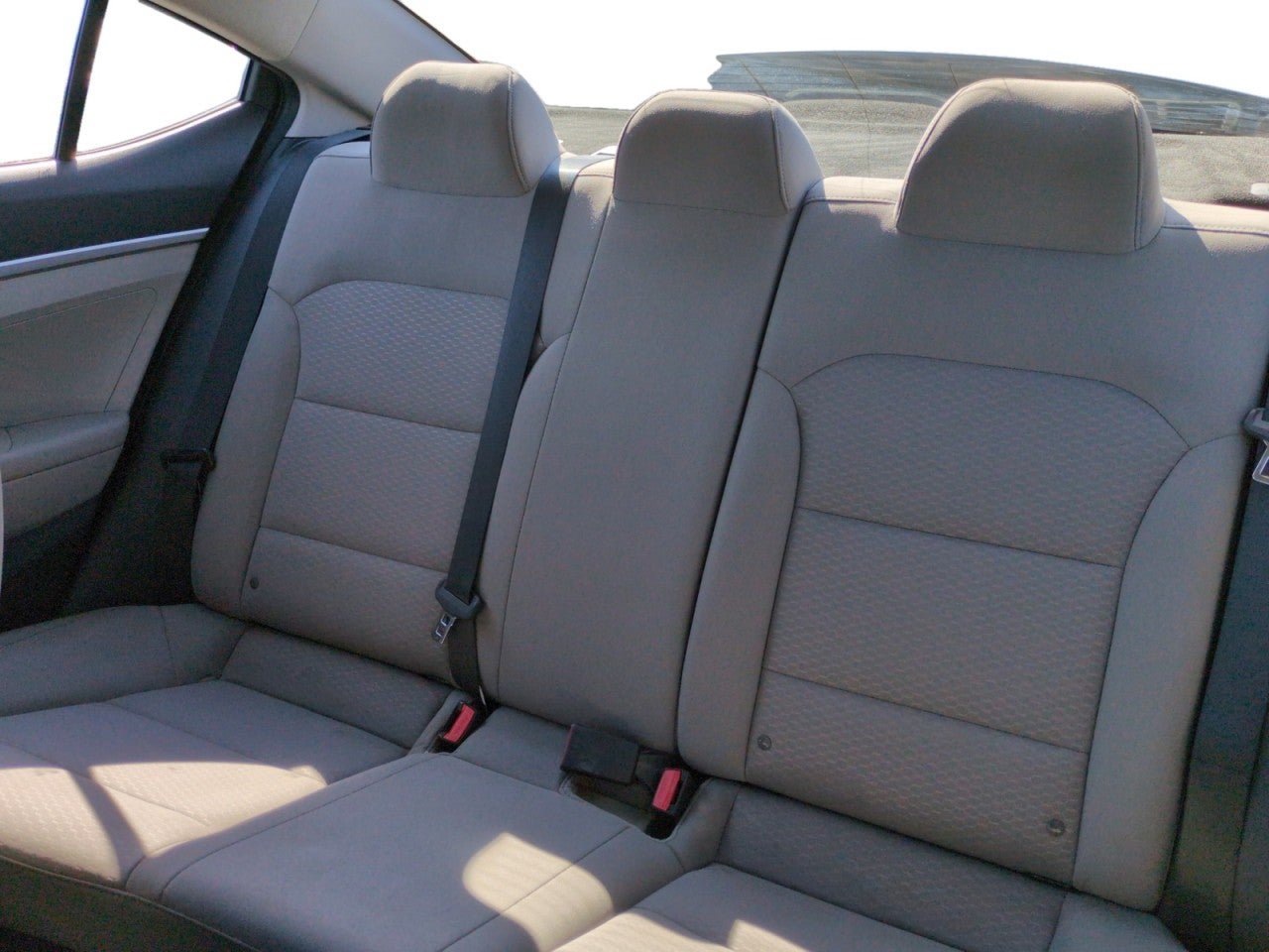 Used 2019 Hyundai Elantra SE FWD image 23