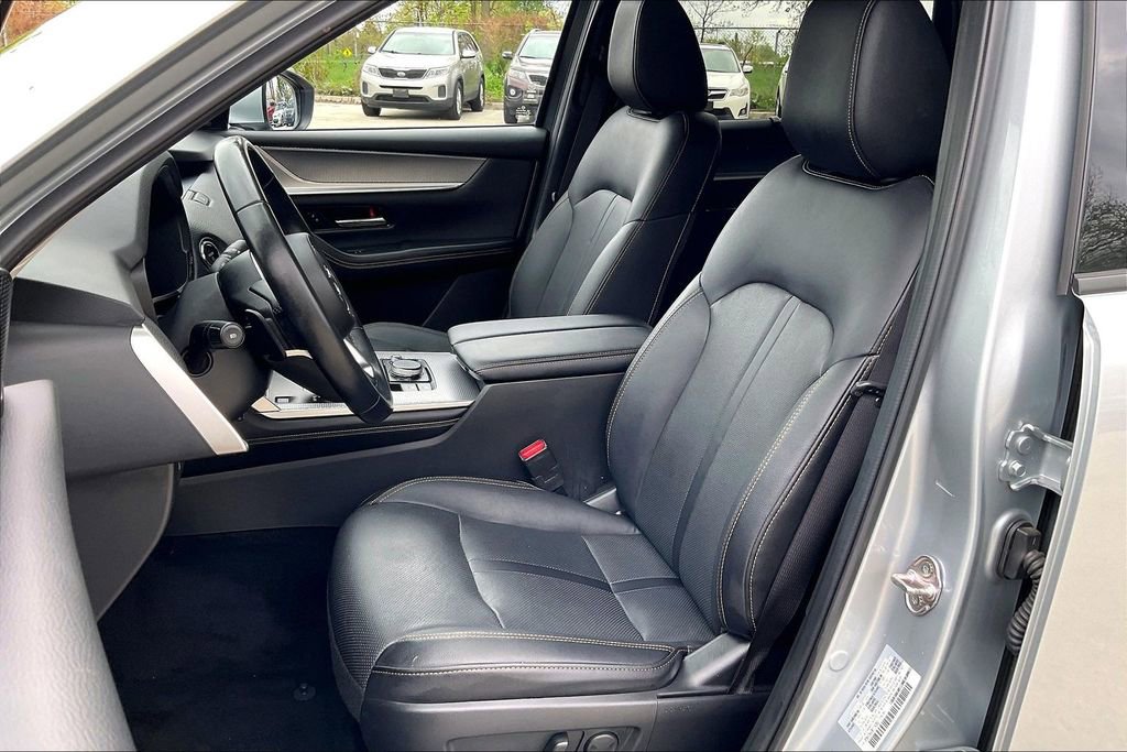 Certified 2024 MAZDA CX-90 Plug-In Hybrid w/ Premium Pkg AWD/4WD image 25