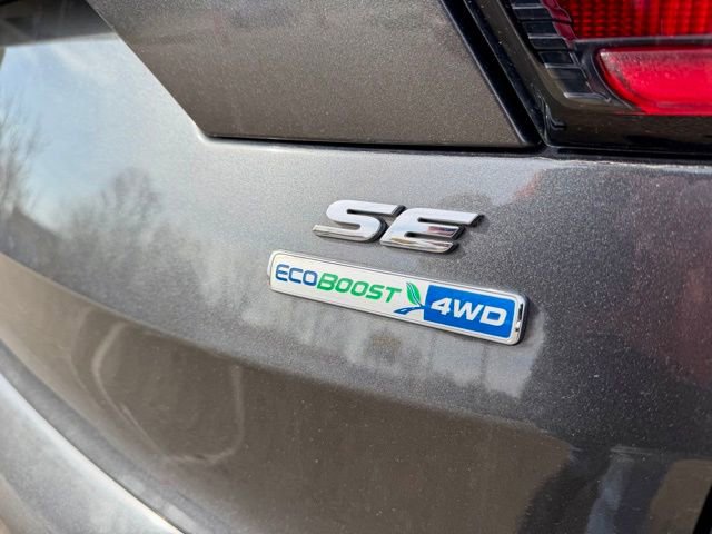 Used 2018 Ford Escape SE image 9