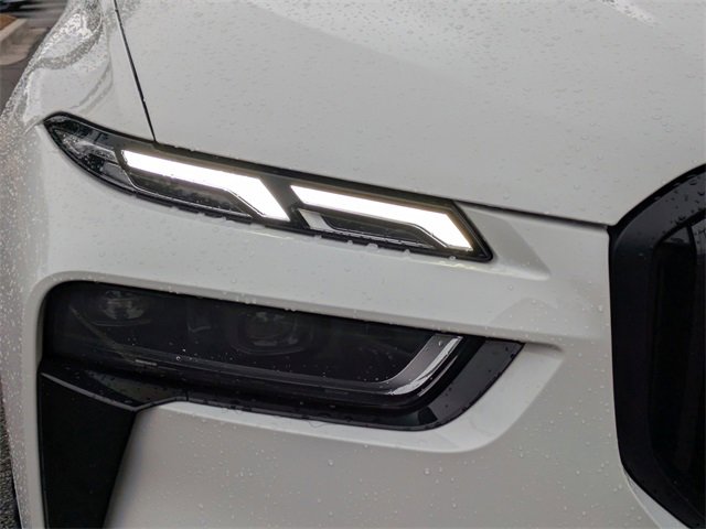 Used 2025 BMW X7 M60i w/ M Sport Professional Package image 10