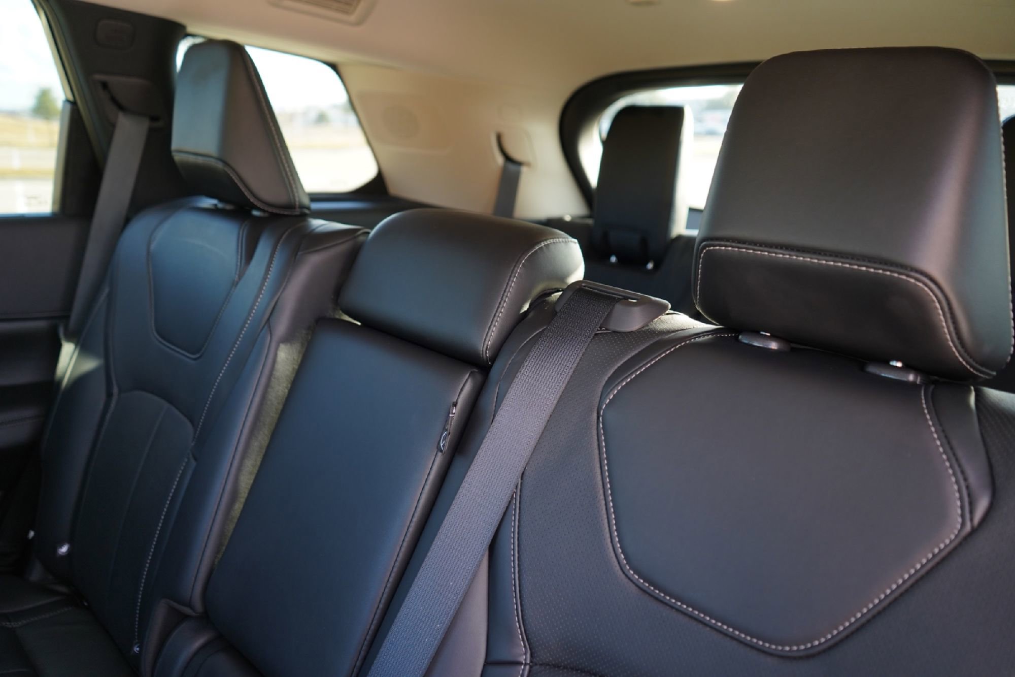 Certified 2025 INFINITI QX60 Luxe w/ Cargo Package image 27