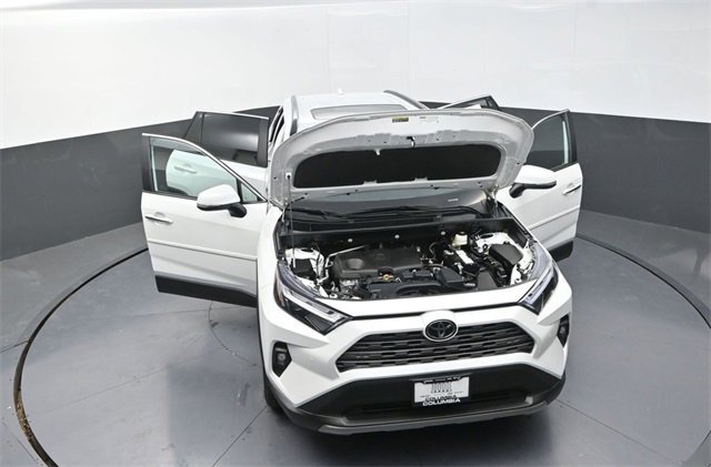 Used 2025 Toyota RAV4 Limited image 26