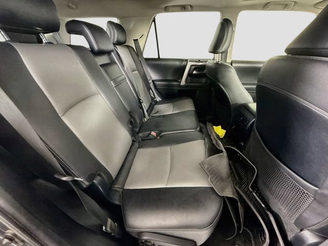 Certified 2021 Toyota 4Runner SR5 Premium w/ Moonroof Package AWD/4WD image 31