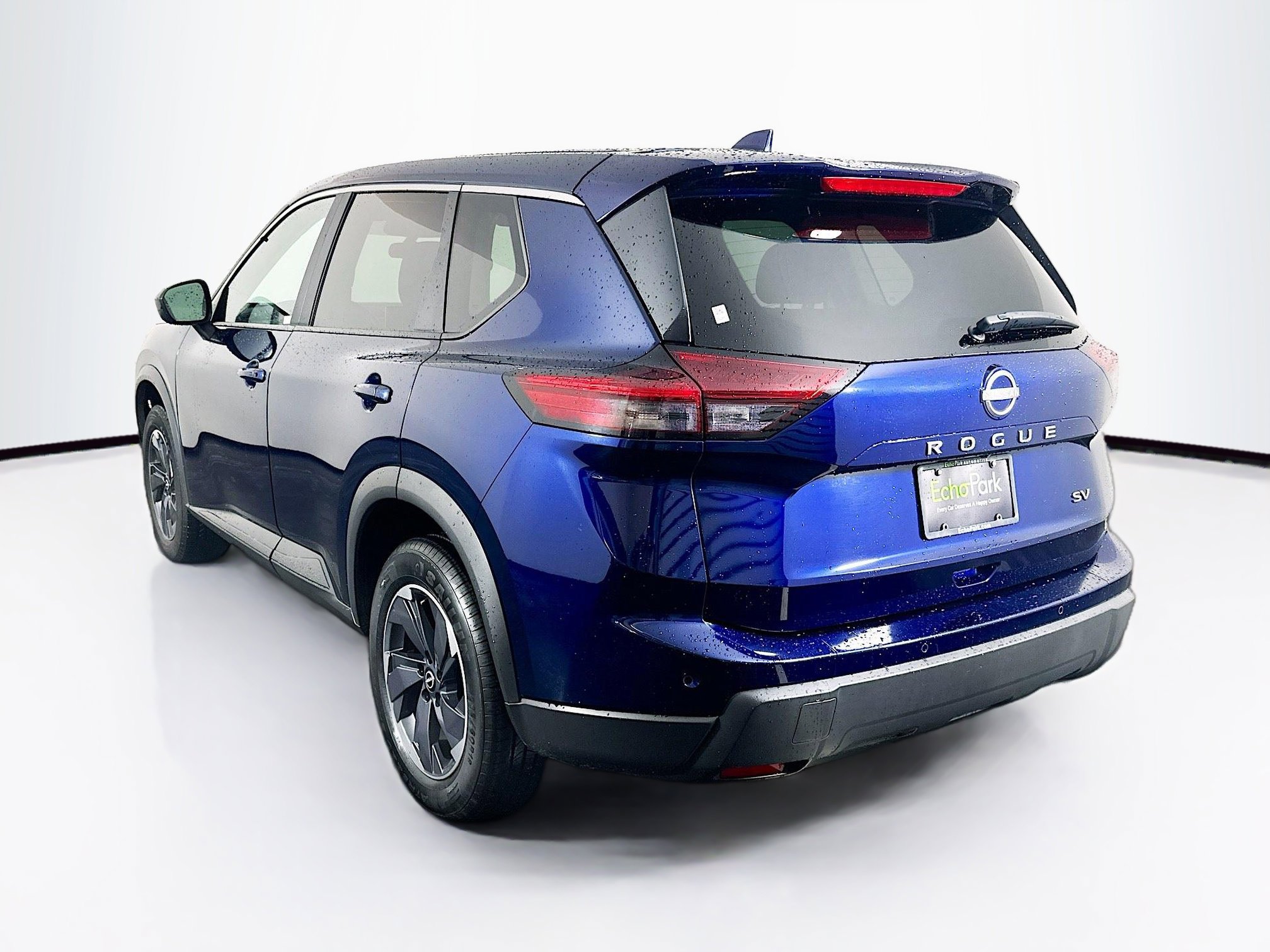Used 2024 Nissan Rogue SV FWD image 5