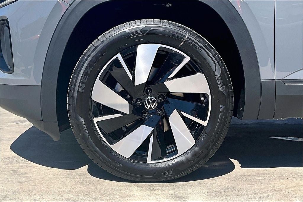 New 2026 Volkswagen Atlas Cross Sport SE AWD/4WD image 8