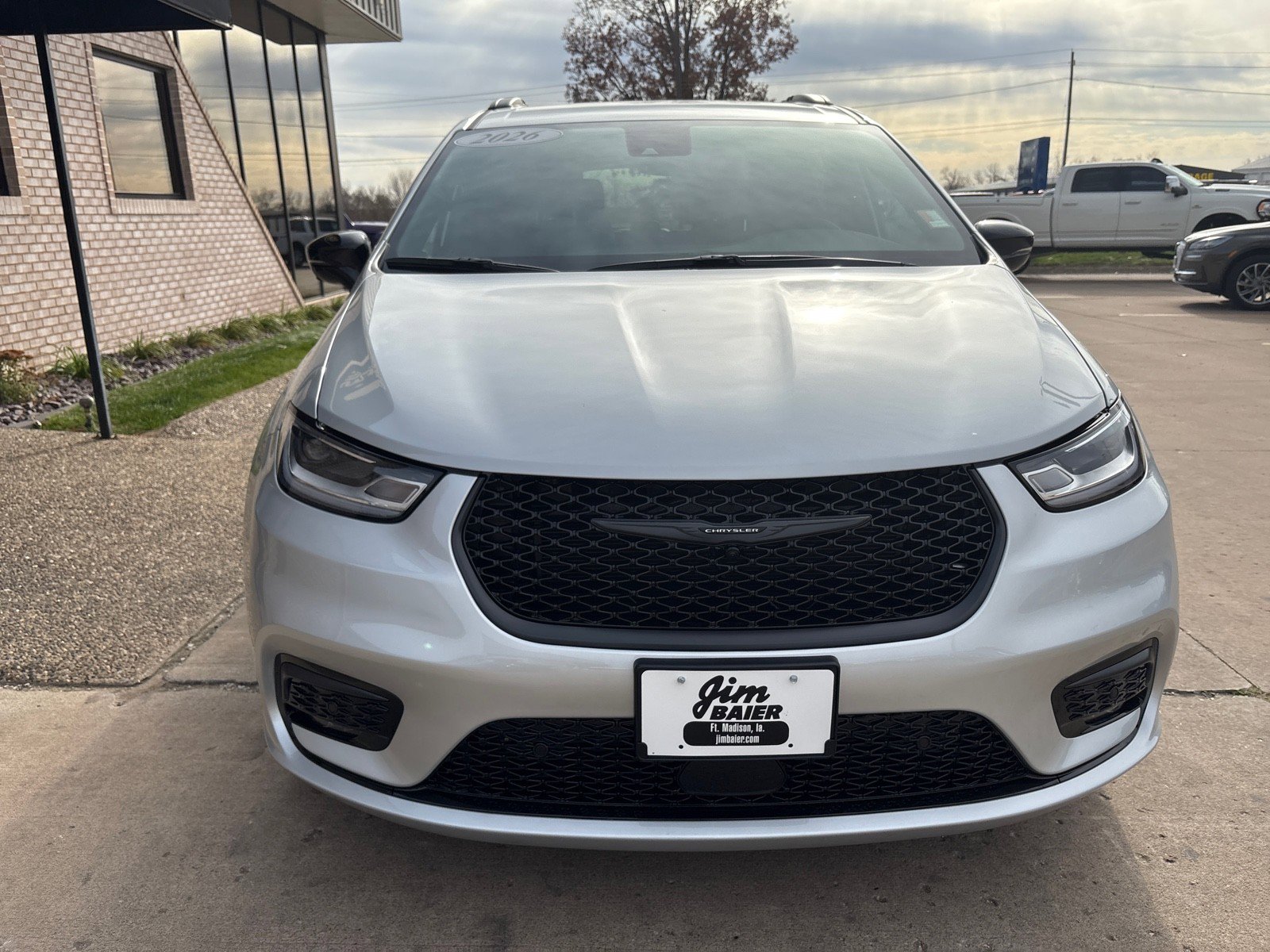 New 2026 Chrysler Pacifica Select w/ S Appearance Package image 7