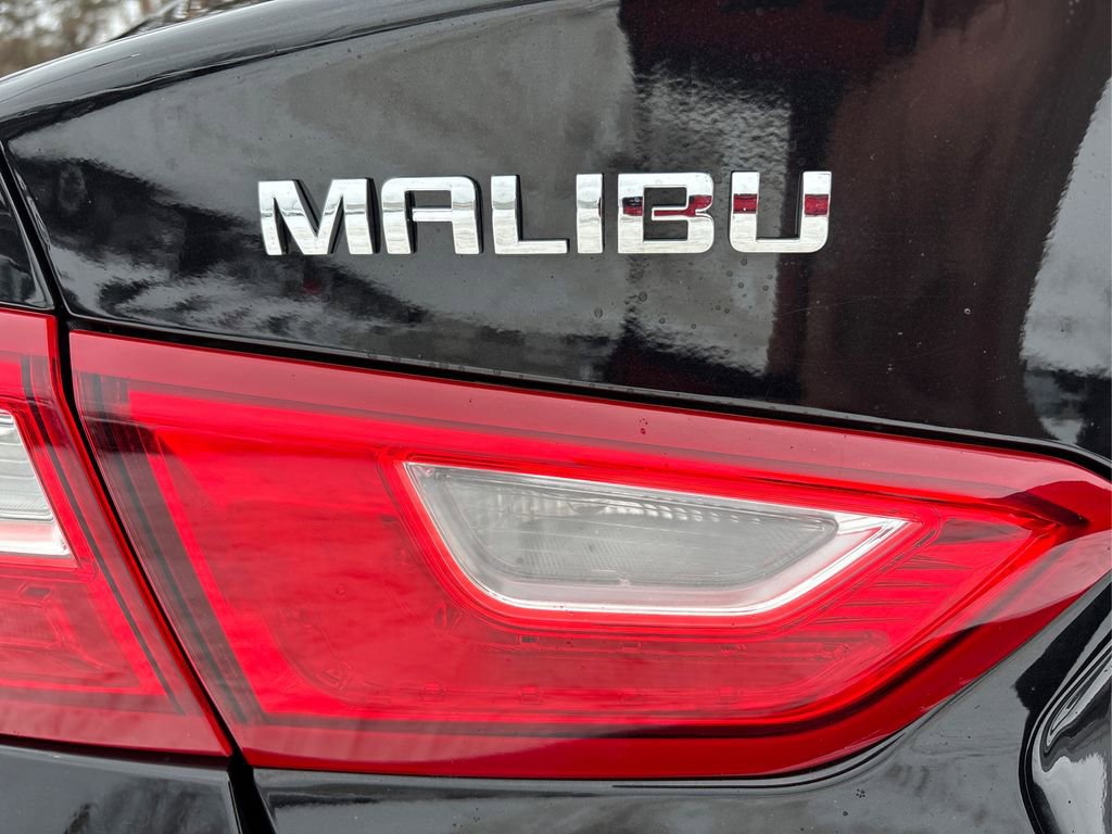 Used 2025 Chevrolet Malibu LT image 14
