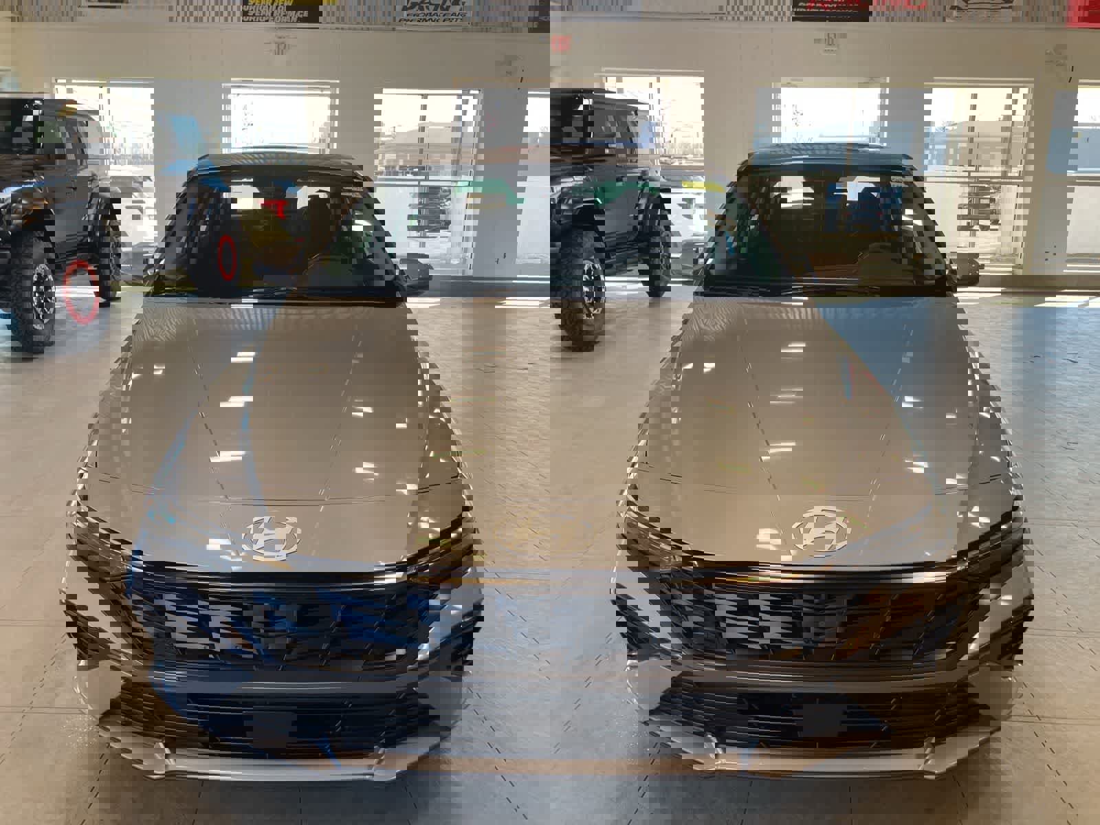 Used 2025 Hyundai Elantra SEL image 2