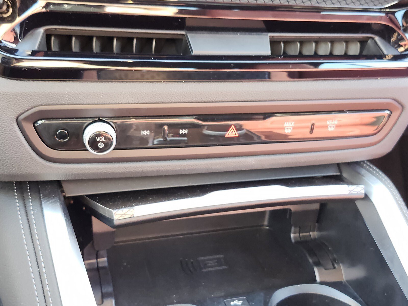 Certified 2025 BMW 430i Convertible w/ M Sport Package image 35