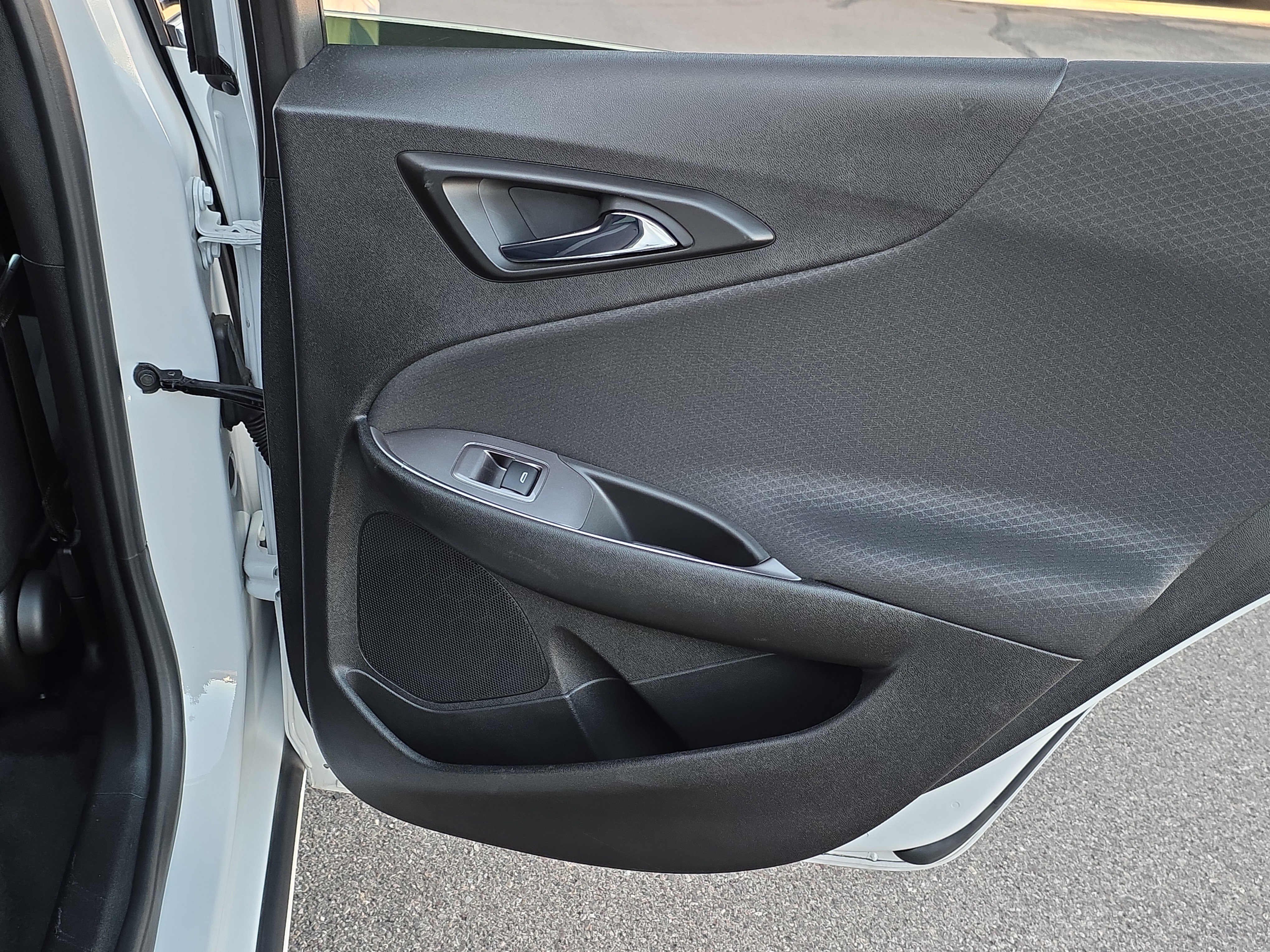 Used 2020 Chevrolet Malibu LS image 25