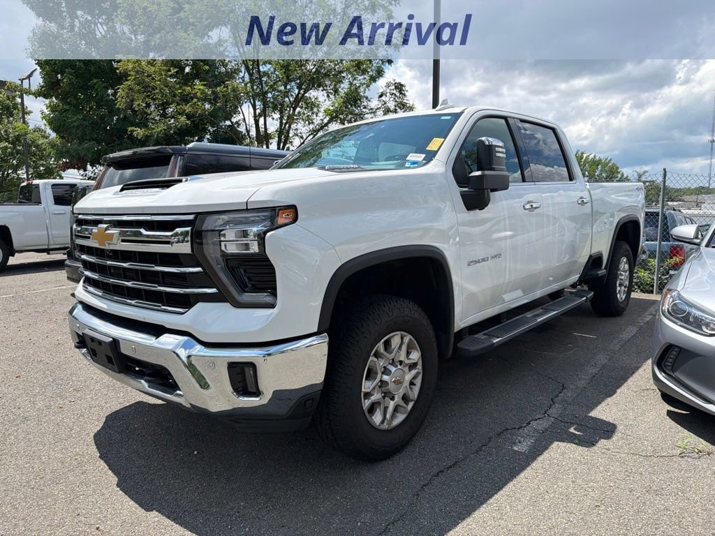 Used 2024 Chevrolet Silverado 2500 LTZ w/ LTZ Premium Package