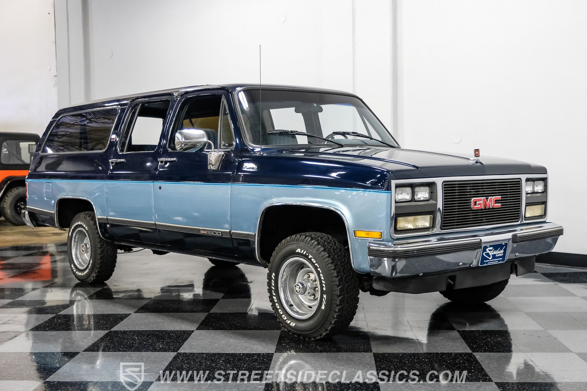 Used 1990 GMC Suburban 4WD image 15