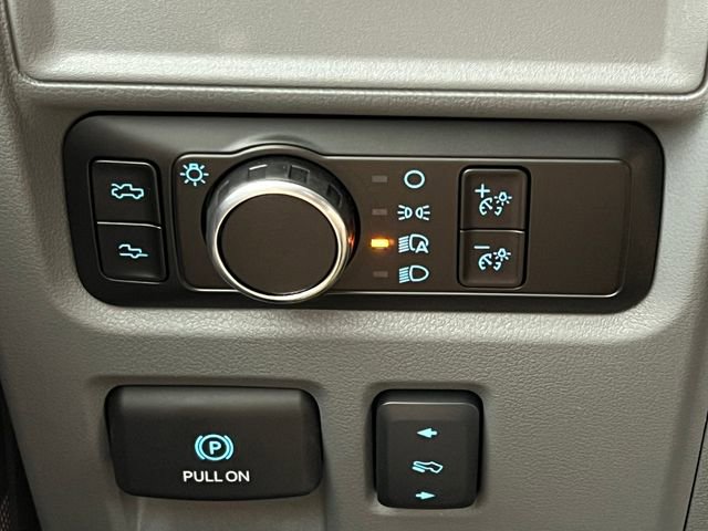 New 2025 Ford F150 Lightning Flash AWD/4WD image 23