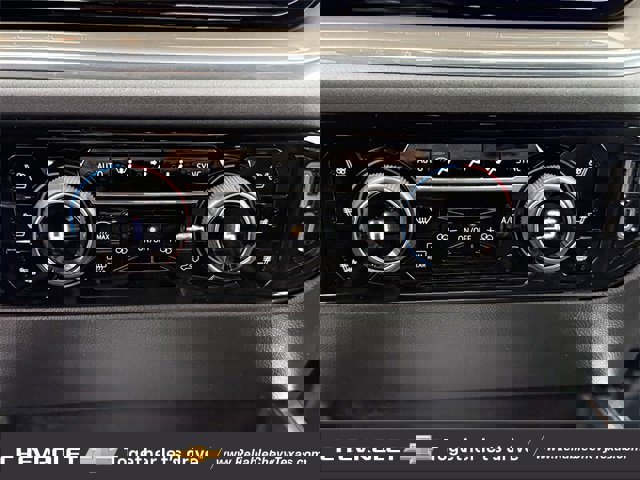 Used 2022 Chevrolet Silverado 1500 High Country w/ High Country Premium Package image 21