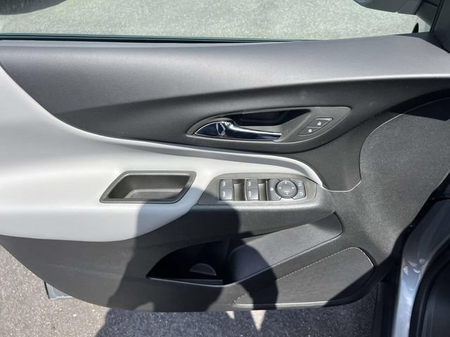 Used 2023 Chevrolet Equinox LS w/ Driver Confidence II Package FWD image 17