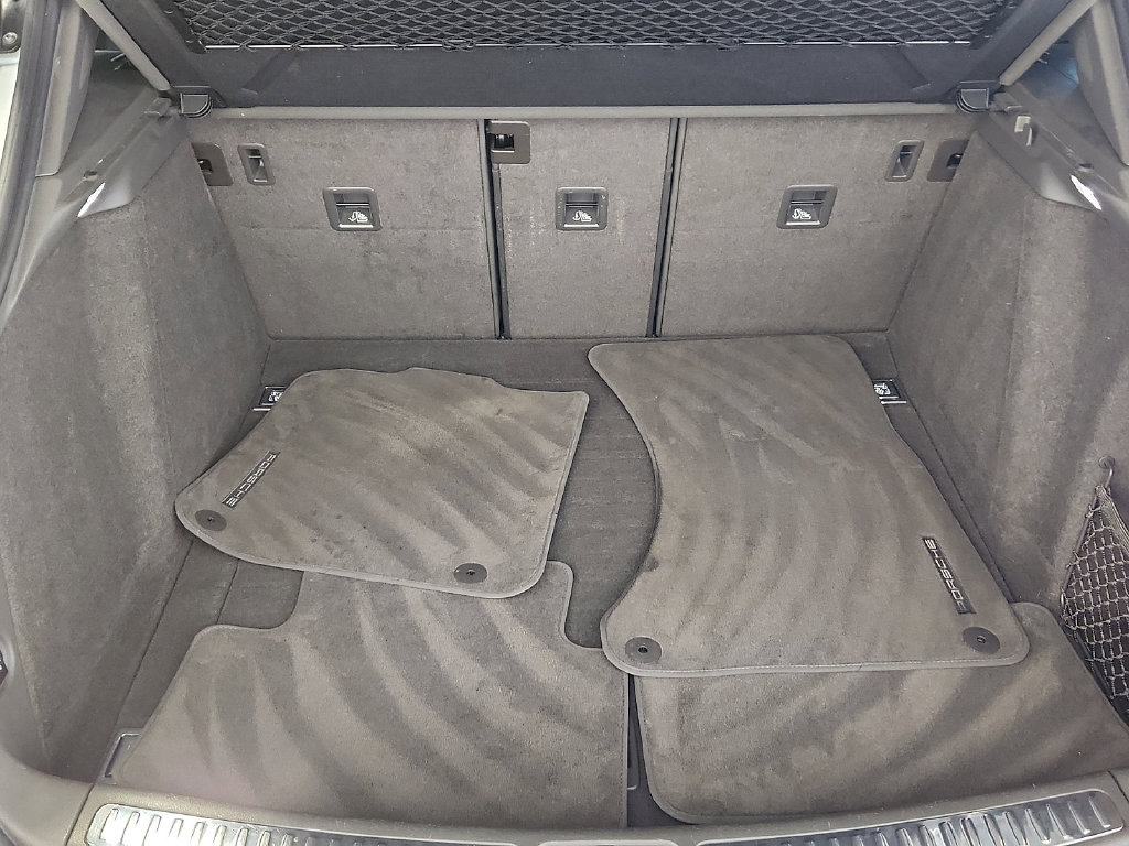 Used 2019 Porsche Macan AWD/4WD image 29