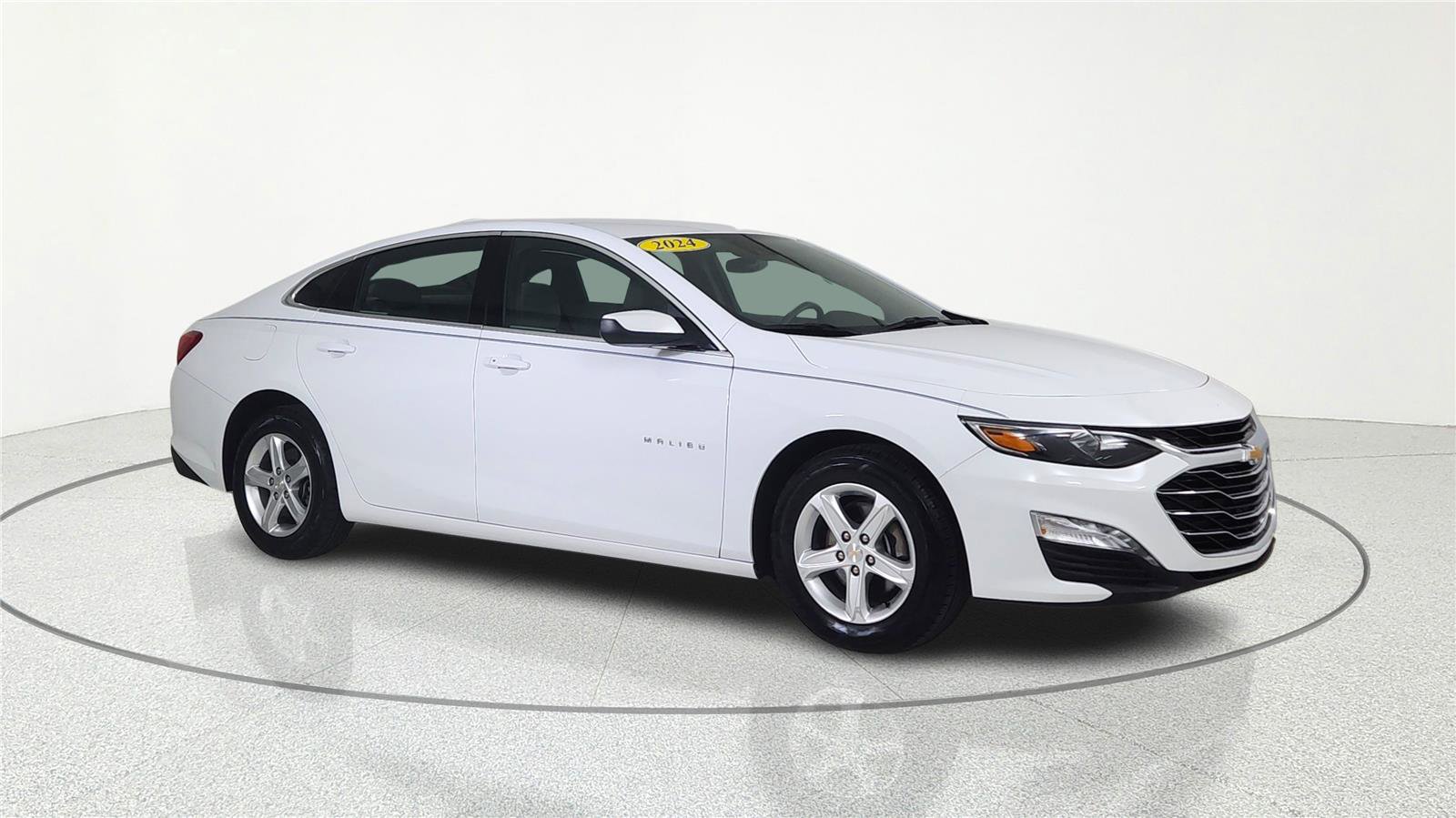 Used 2024 Chevrolet Malibu LT FWD image 5