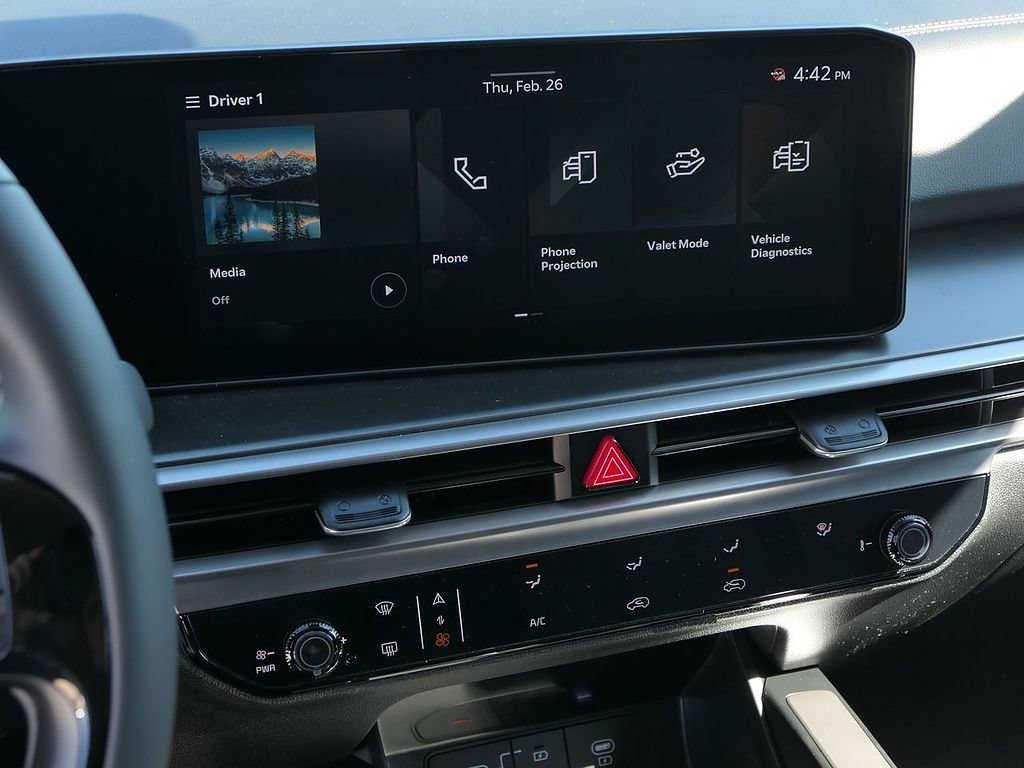 New 2026 Kia Sorento LX FWD image 17