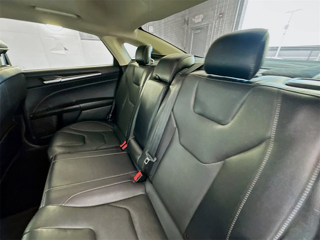 Used 2019 Ford Fusion Titanium image 25