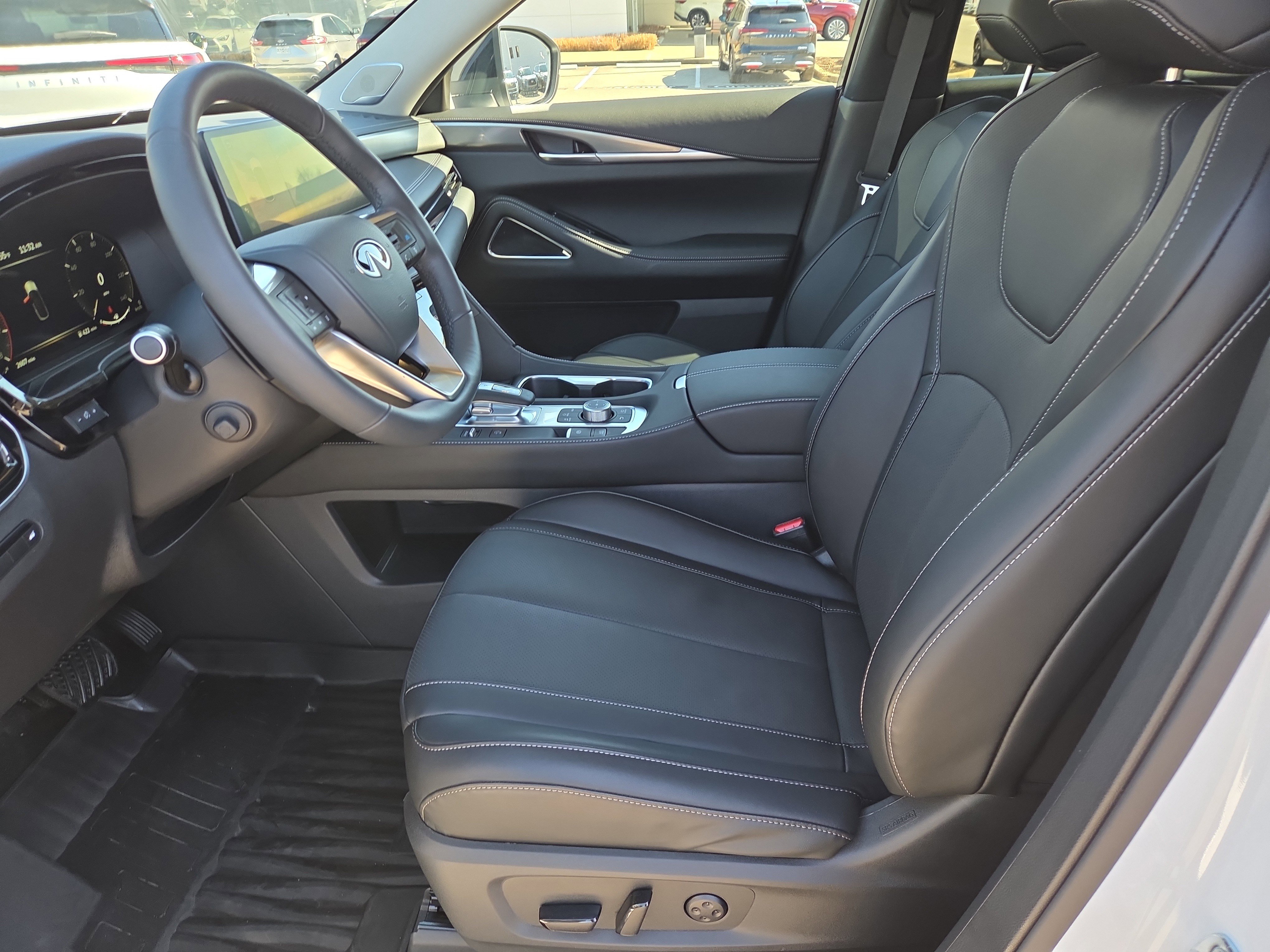 Used 2026 INFINITI QX60 Luxe w/ Cargo Package image 5