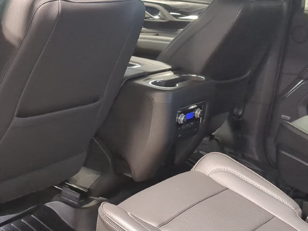 Used 2023 GMC Yukon Denali AWD/4WD image 22