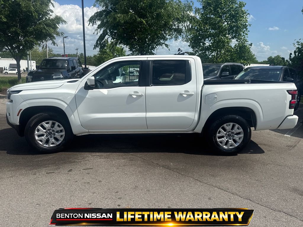 Used 2023 Nissan Frontier SV image 5