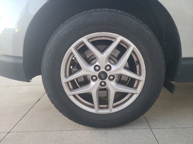 Used 2024 Ford Edge SEL image 10