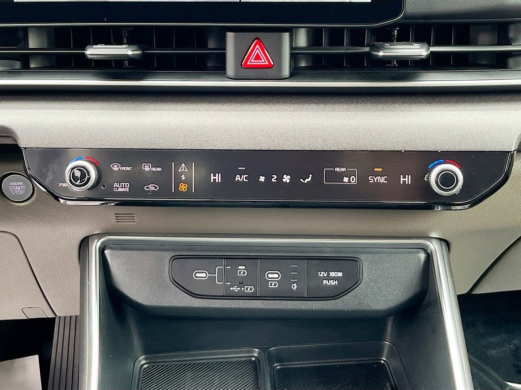 Certified 2025 Kia Carnival SX FWD image 25