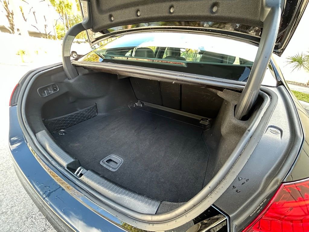 Used 2025 Mercedes-Benz C 300 Sedan image 41