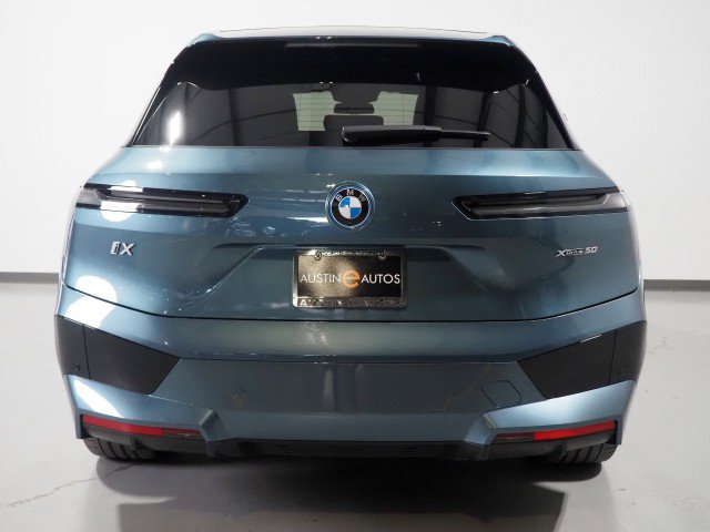 Used 2023 BMW iX xDrive50 w/ Premium Package AWD/4WD image 70
