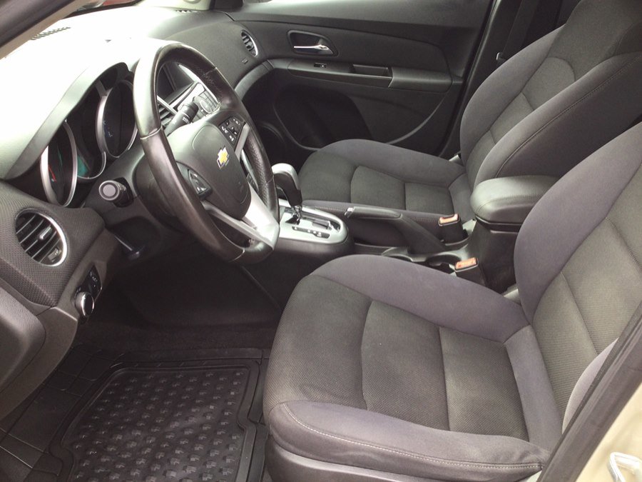 Used 2013 Chevrolet Cruze Eco w/ Enhanced Safety Package image 13