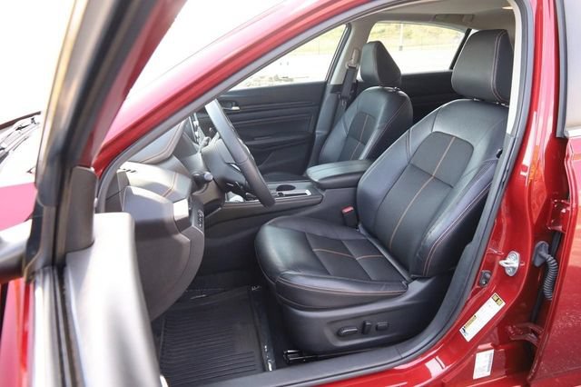 Used 2021 Nissan Altima 2.5 SR w/ SR Premium Package FWD image 9