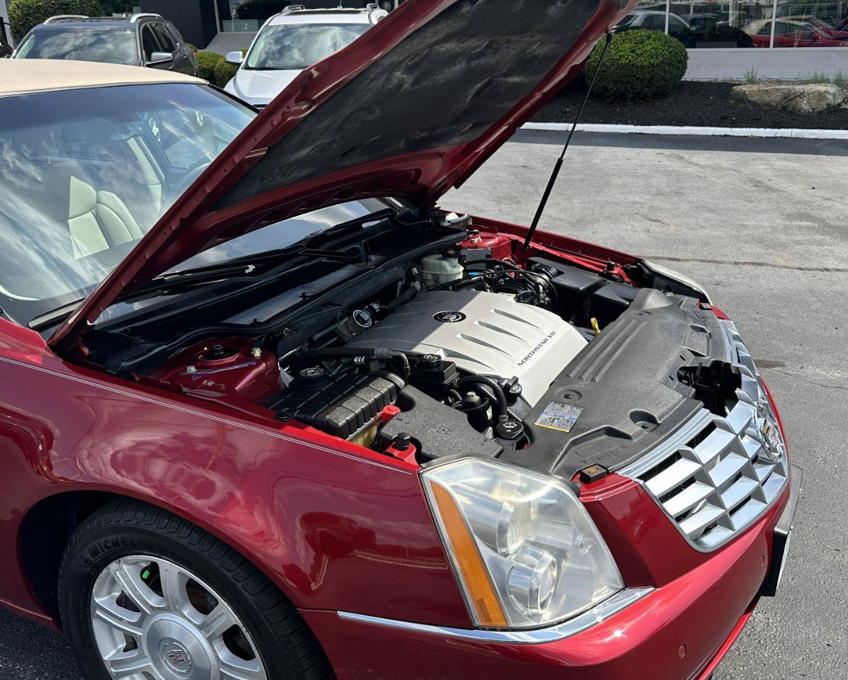 Used 2008 Cadillac DTS FWD image 21