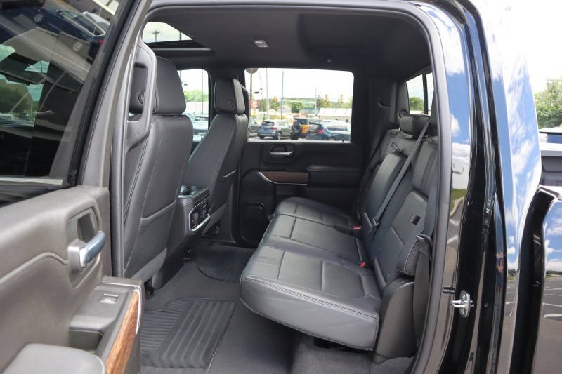 Used 2022 Chevrolet Silverado 2500 High Country w/ Z71 Off-Road Package AWD/4WD image 17