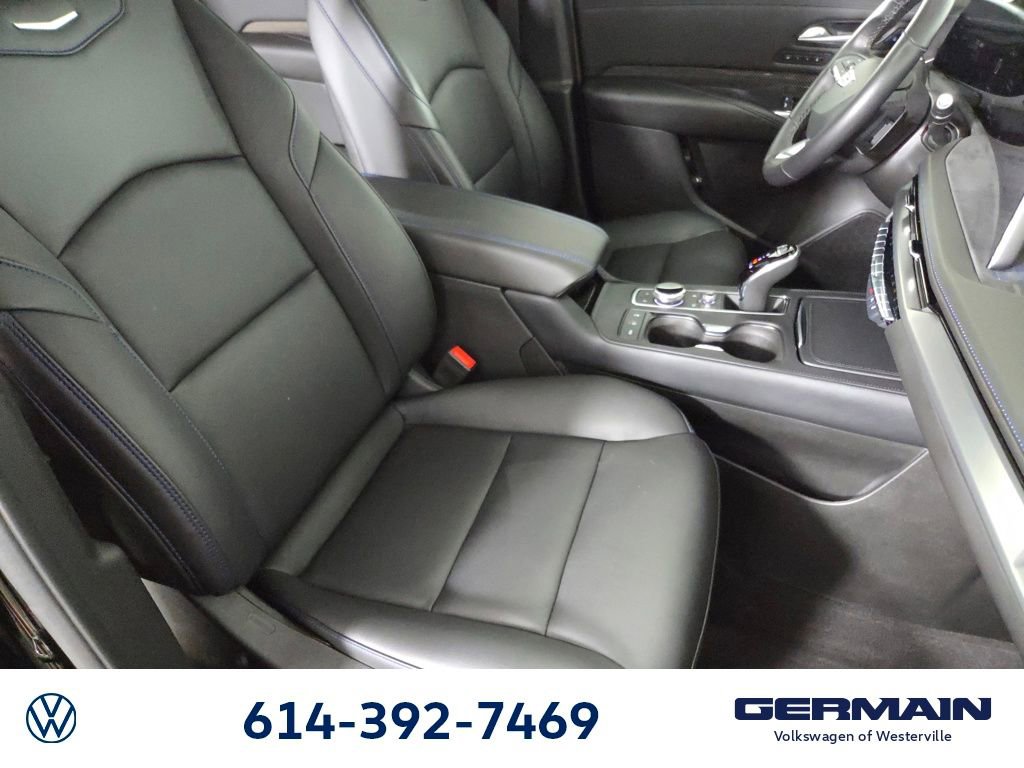Used 2025 Cadillac XT4 Sport w/ Cold Weather Package image 24