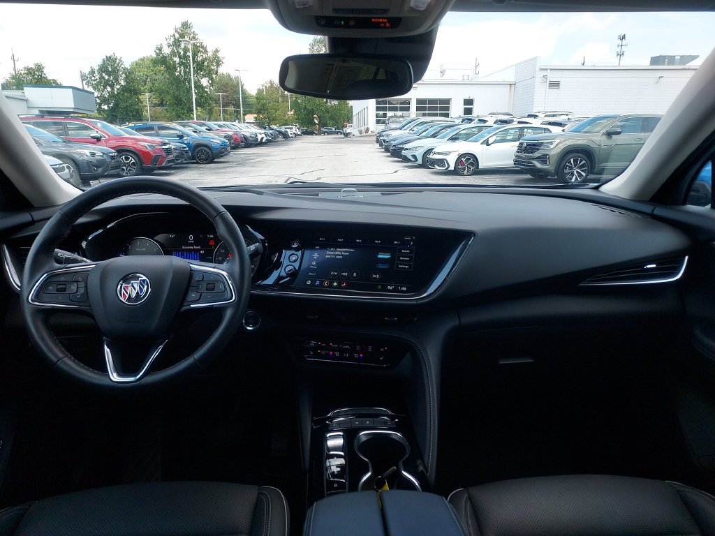 Used 2023 Buick Envision Essence FWD image 9