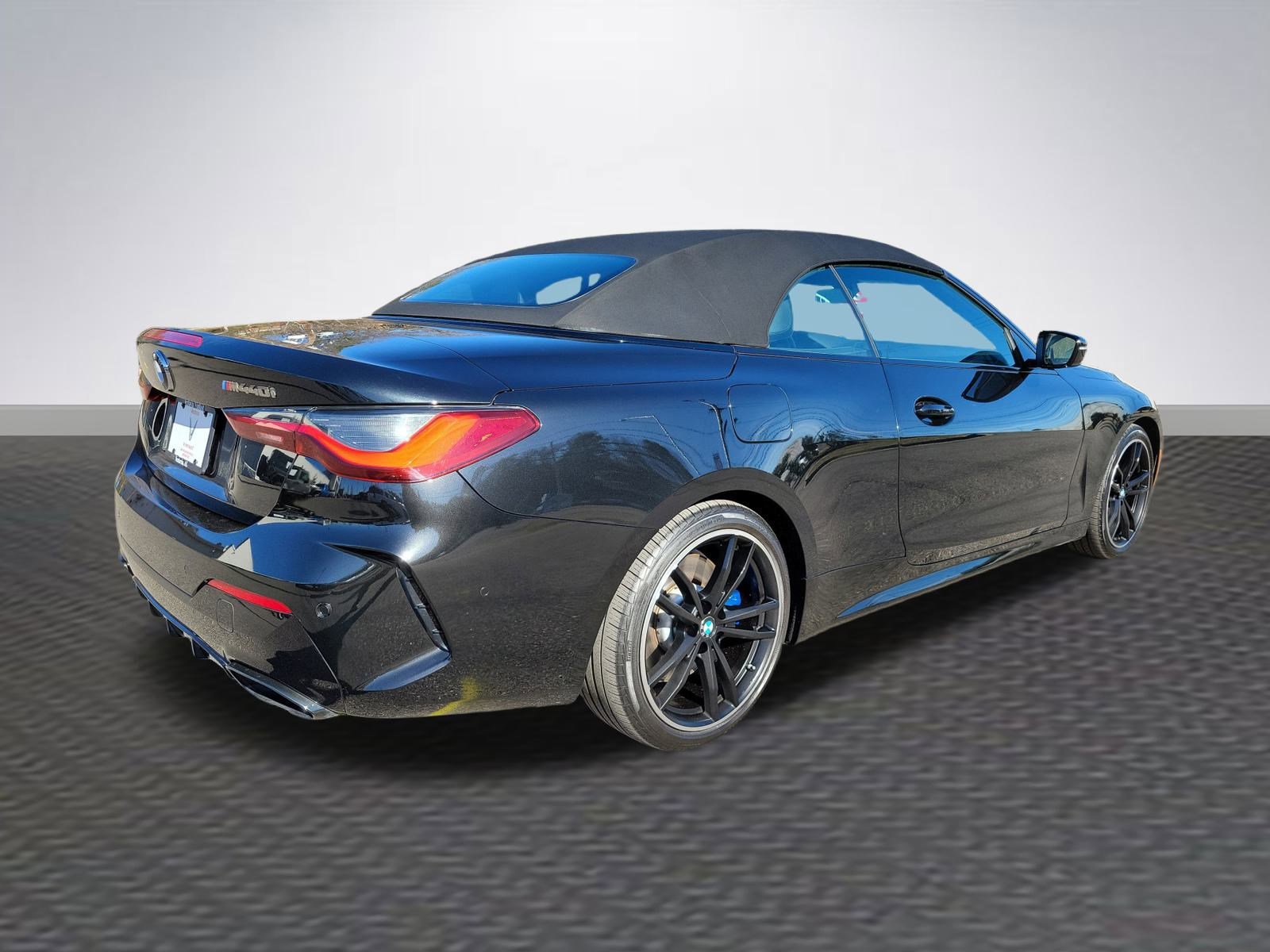 Used 2022 BMW 440i xDrive Convertible w/ Premium Package image 5