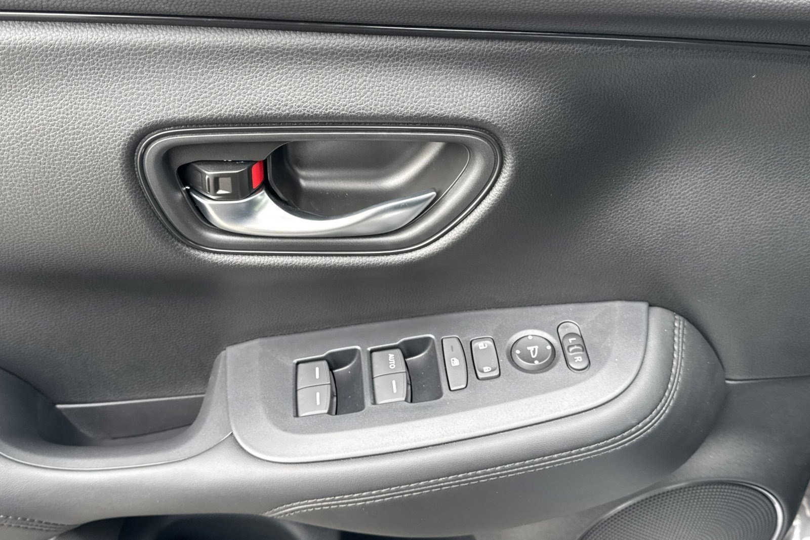 New 2027 Honda HR-V LX image 27