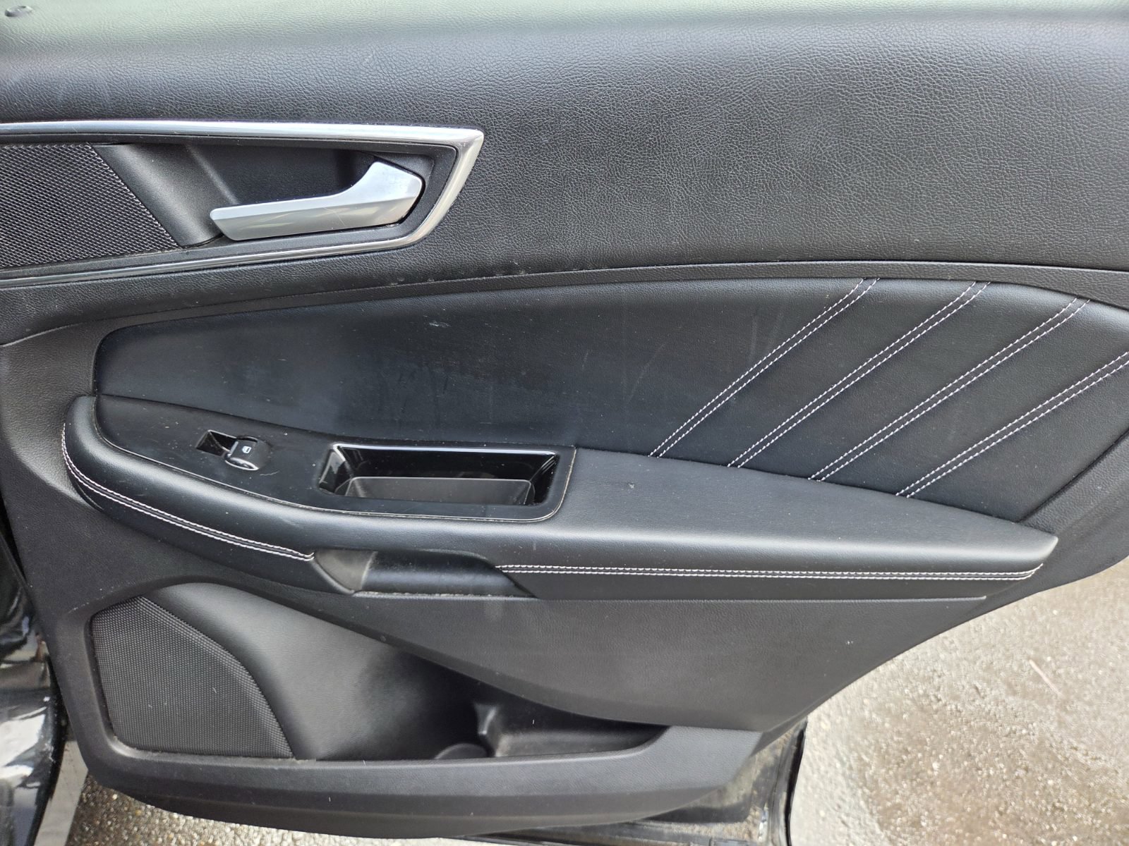 Used 2015 Ford Edge Sport w/ Equipment Group 401A FWD image 12