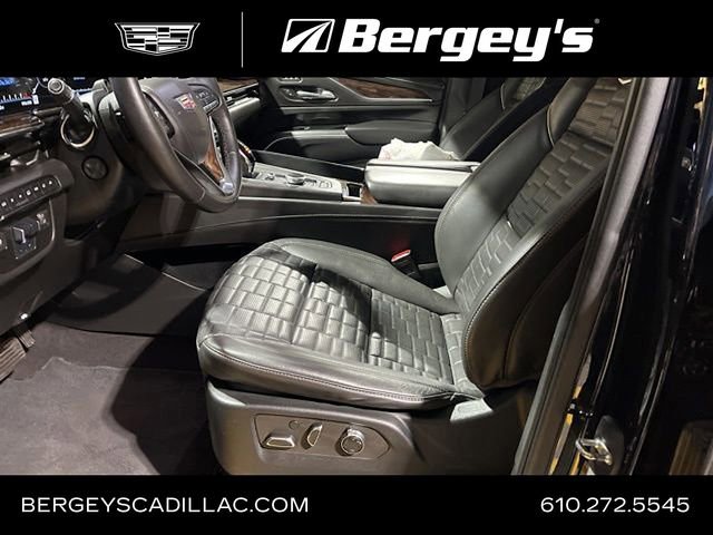 Used 2022 Cadillac Escalade ESV Sport Platinum image 1
