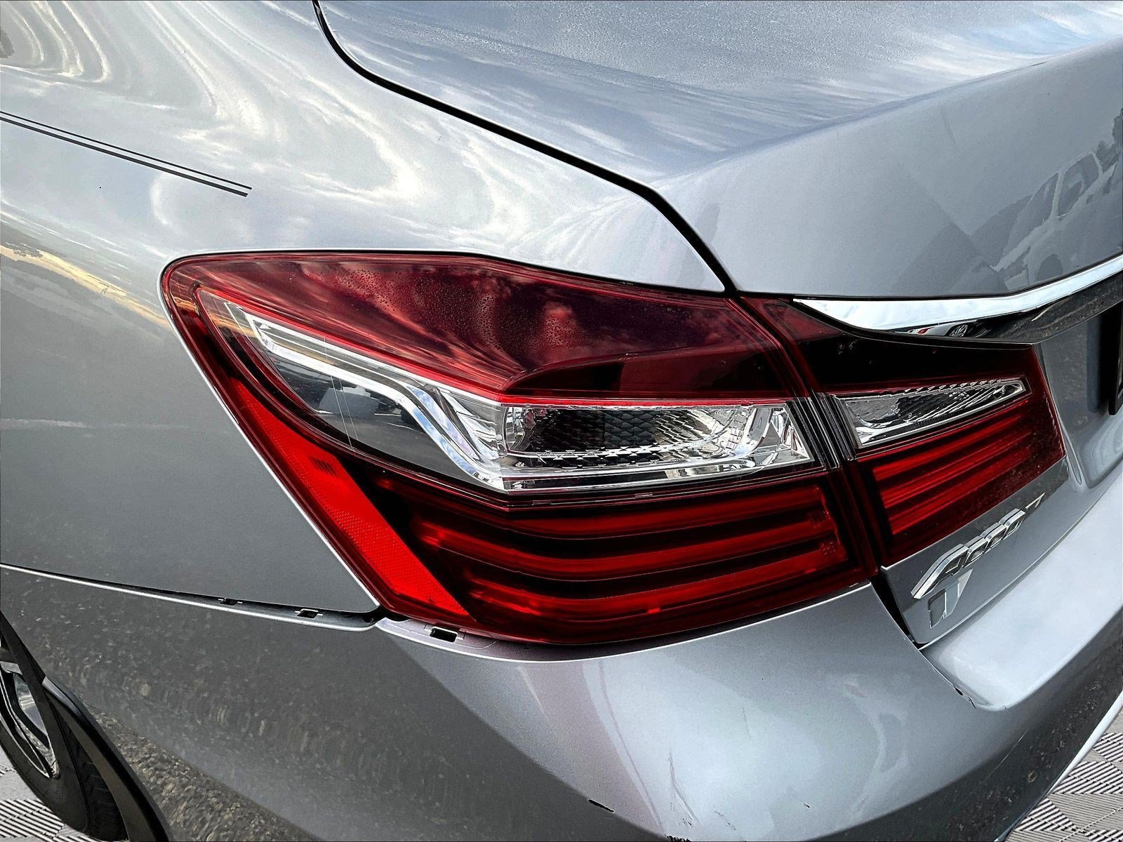 Used 2016 Honda Accord LX image 22