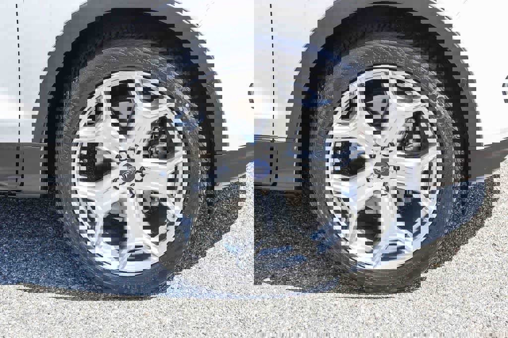 Used 2018 Ford Escape Titanium w/ Ford Safe & Smart Package image 9