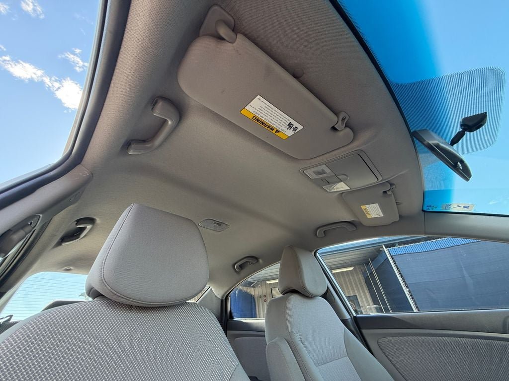 Used 2014 Hyundai Accent GLS FWD image 24
