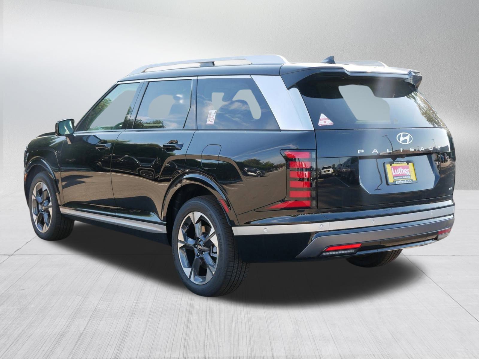 New 2026 Hyundai Palisade Limited AWD/4WD image 3