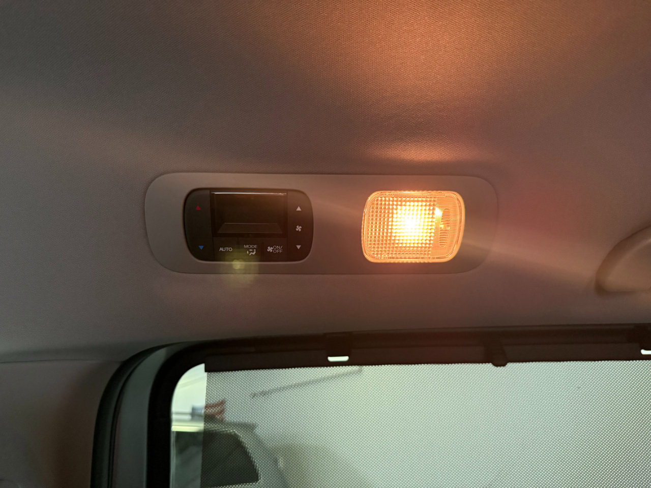 Used 2022 Honda Odyssey EX image 16