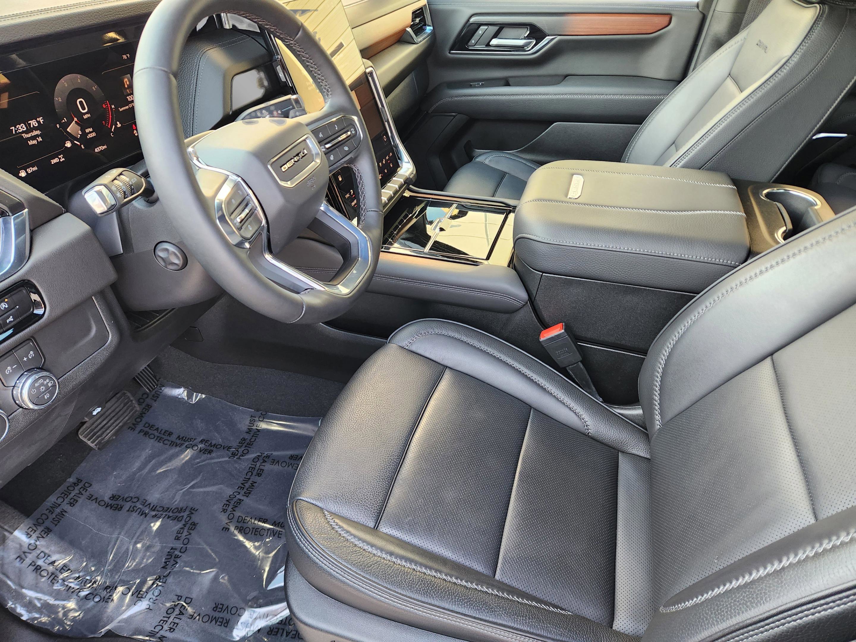 Used 2026 GMC Yukon Denali w/ Sun & Power Step Package AWD/4WD image 7