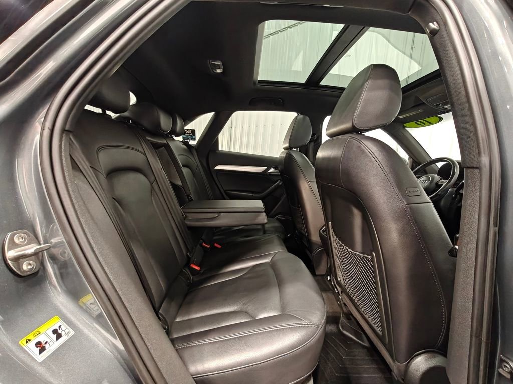 Used 2016 Audi Q3 2.0T Prestige w/ Prestige Package image 26