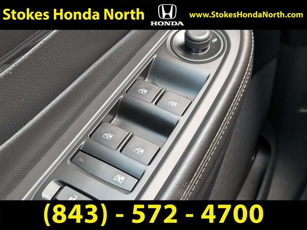 Used 2020 Buick Encore Preferred w/ Safety Package FWD image 25