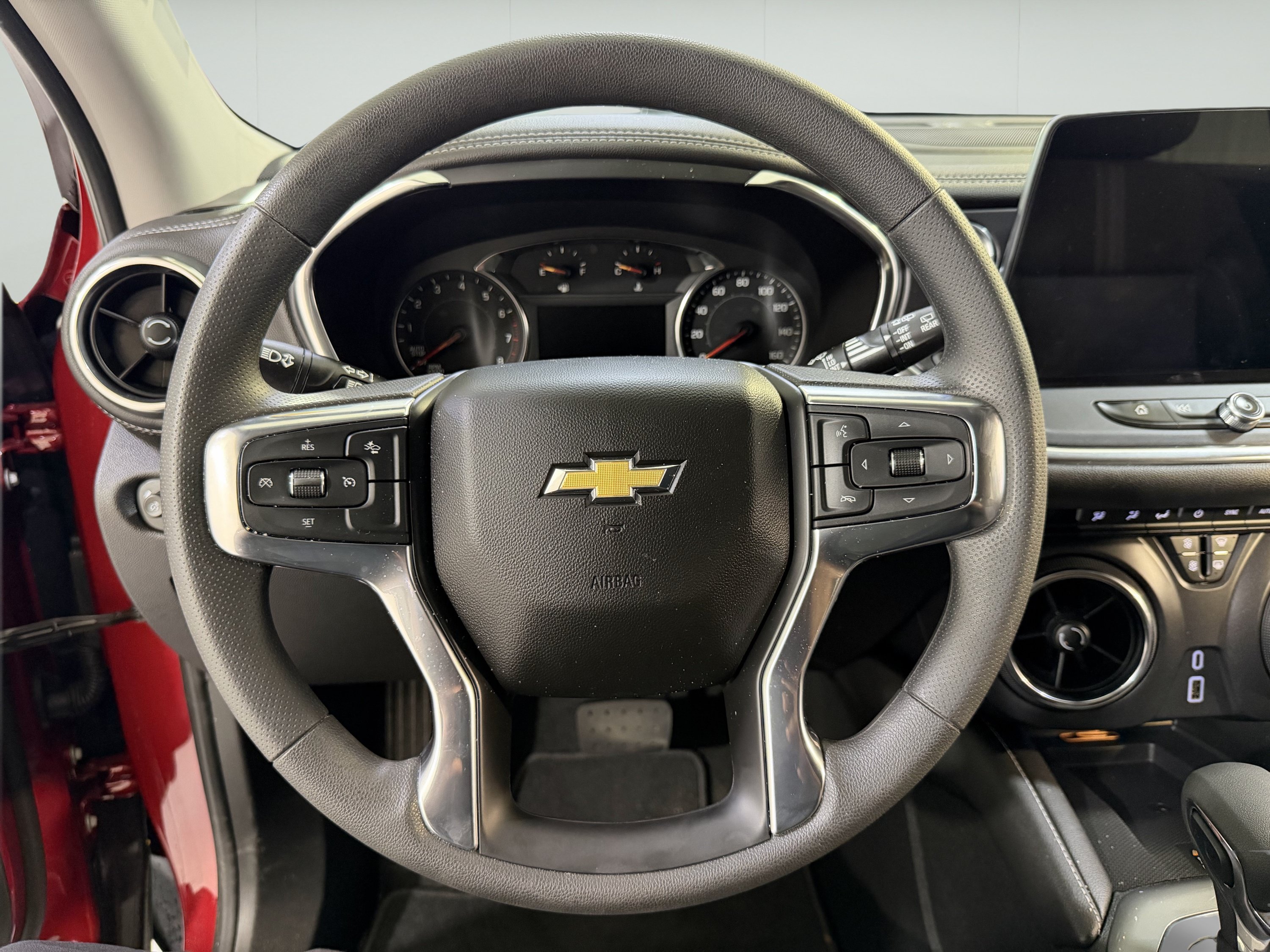 Used 2026 Chevrolet Blazer LT w/ Convenience Package FWD image 15