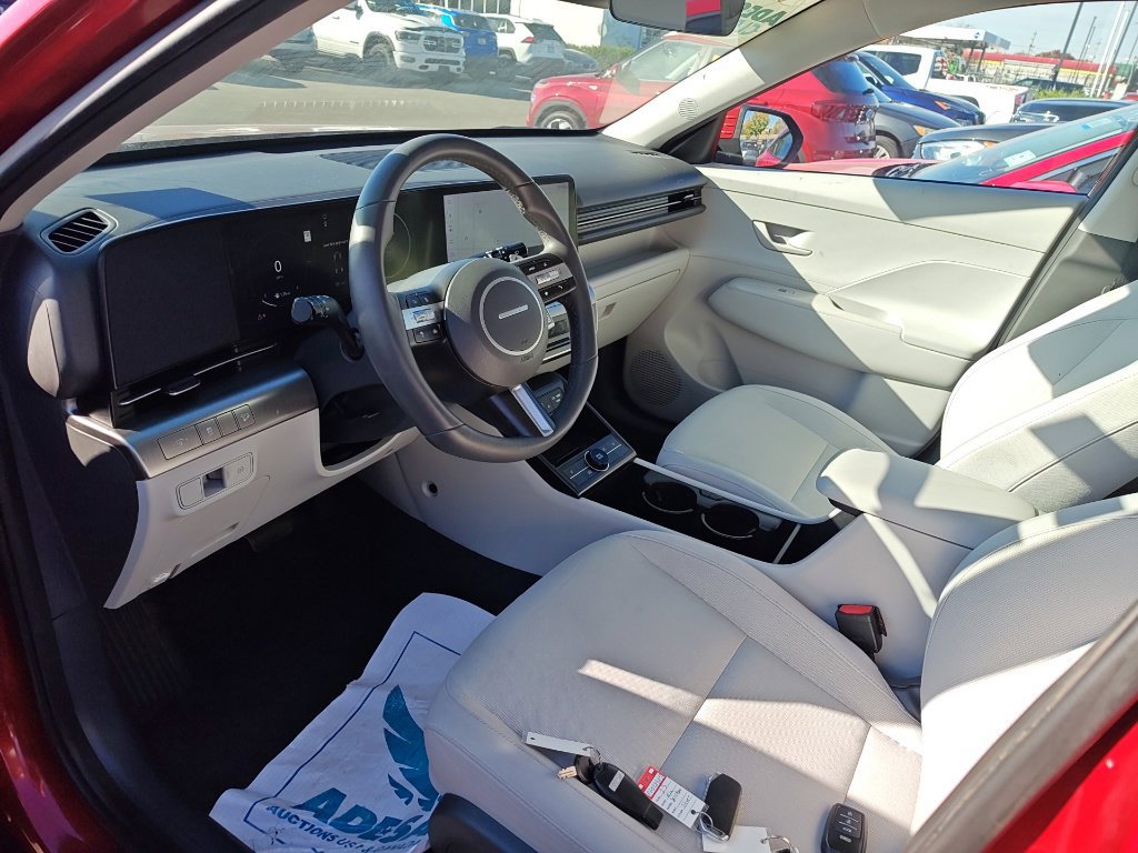 Used 2024 Hyundai Kona SEL w/ Convenience Package FWD image 7